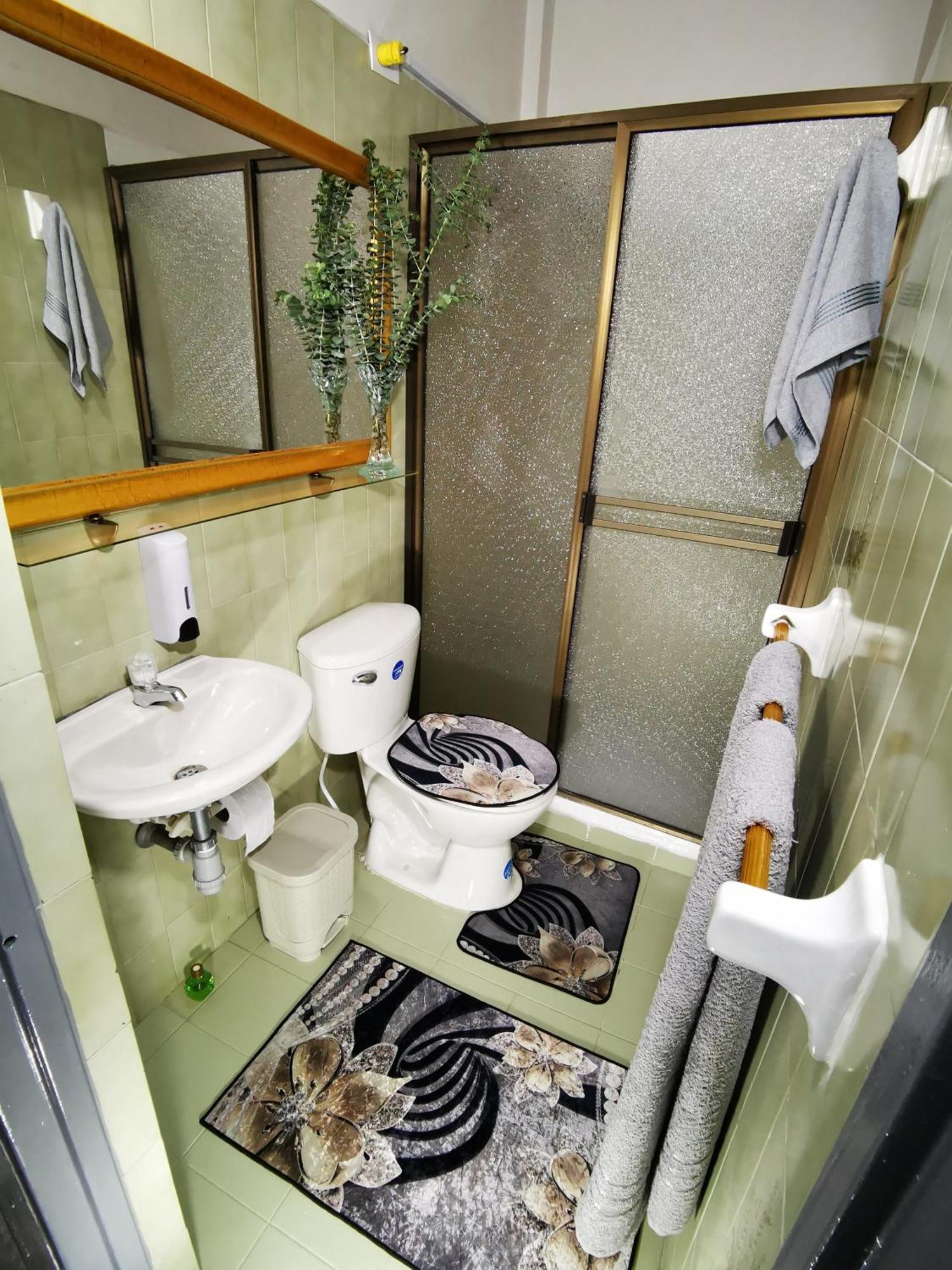 Casangel Hogar Familiar En Sector Exclusivo Cerca Al Aeropuerto Local Frente Al Poblado 度假居 *