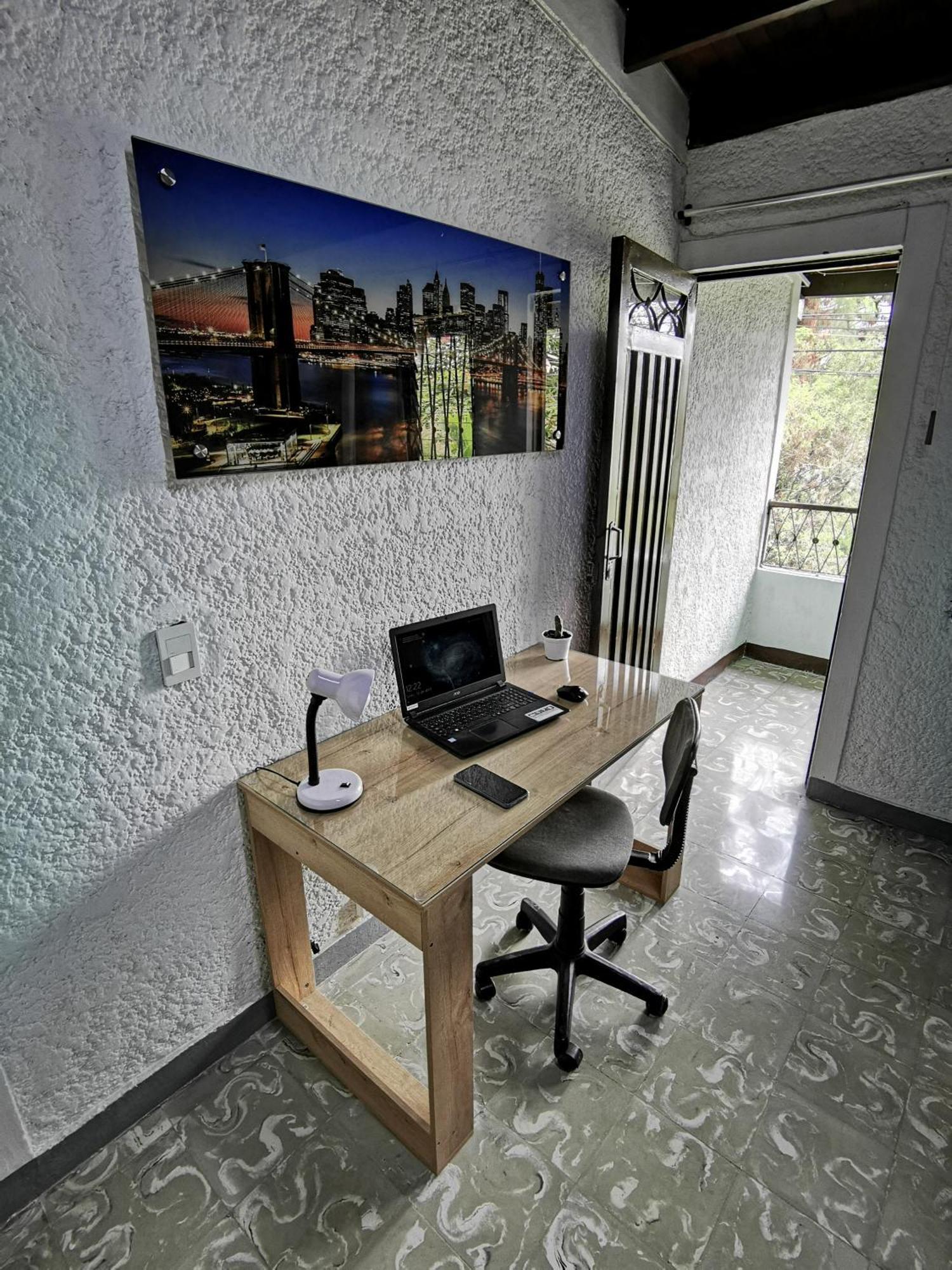 Casangel Hogar Familiar En Sector Exclusivo Cerca Al Aeropuerto Local Frente Al Poblado Holiday home Medellin